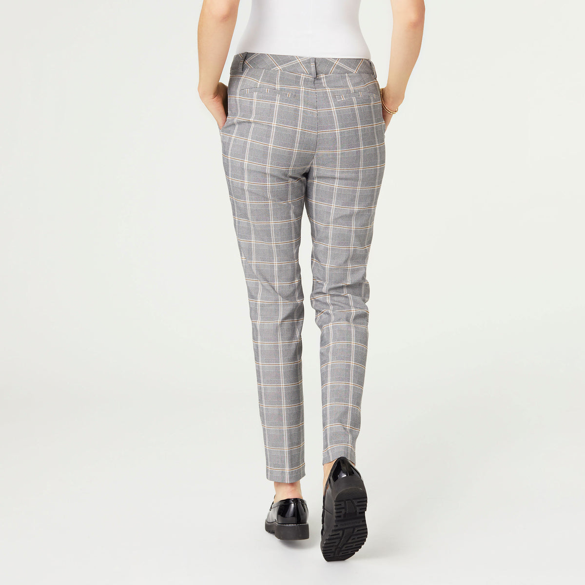 Wylda Stretch Plaid Pant - Black/Cream - Final Sale – COCO + Wylda Stretch Plaid Pant - Black/Cream - Final Sale – COCO +