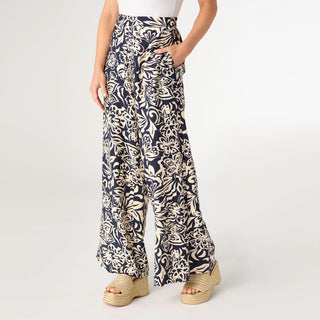 Dinara Flowy Pant with Cinched Waist - Navy/Tan