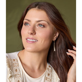 Whispers Chevron Chain Dangle - Gold